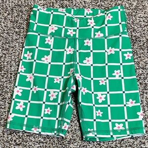 Hanna Andersson Green and White Checkered Floral Active Shorts
